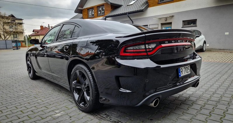 Dodge Charger cena 119900 przebieg: 117000, rok produkcji 2018 z Rzeszów małe 121